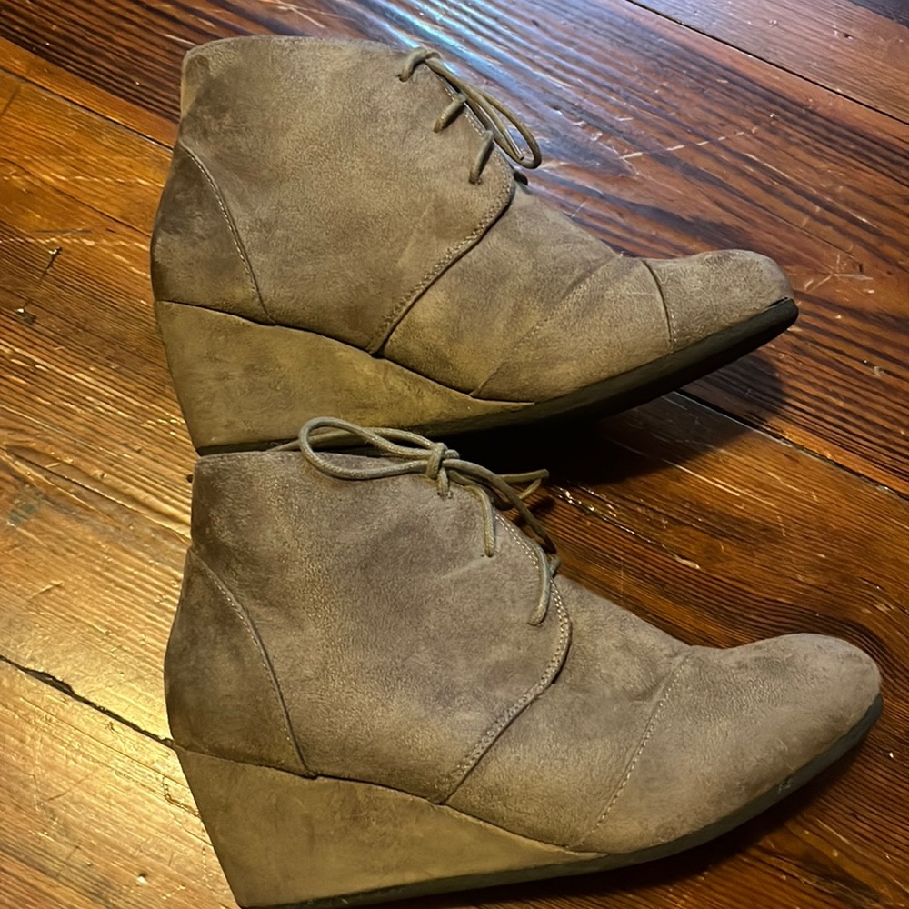 Super cute booties